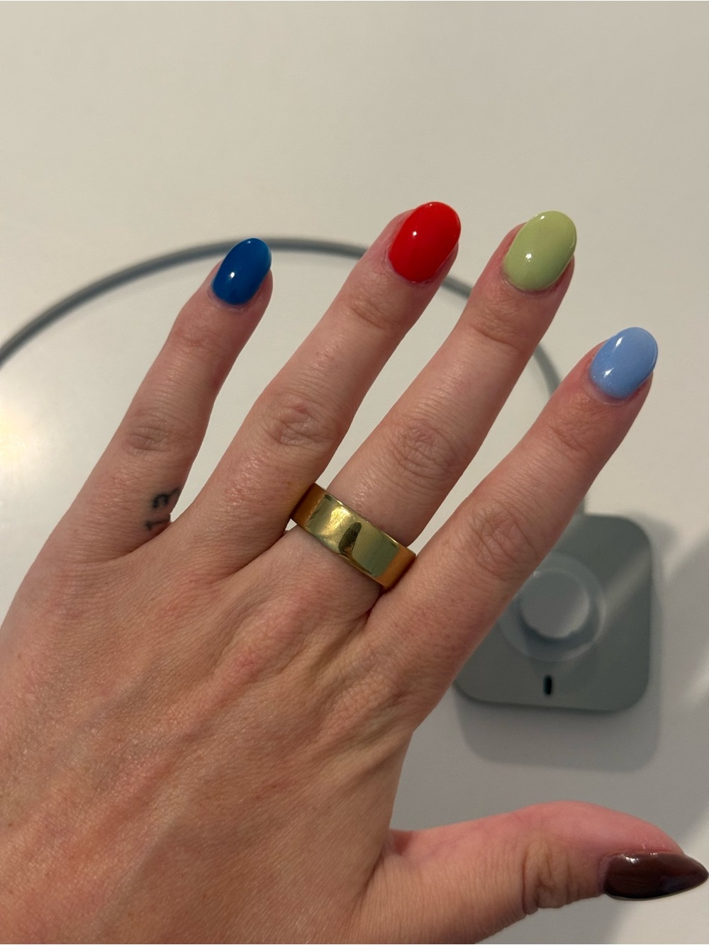 Oura Ring Gen 4 - Gold - size 7